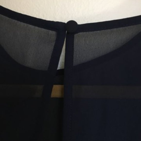 EXPRESS Sheer Chiffon Long Sleeve Bodysuit - Size Medium - Picture 4 of 9